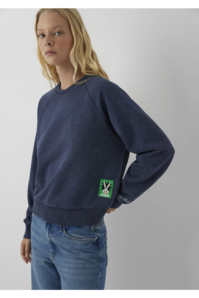 Mavi Bugs Bunny Baskılı Kapüşonsuz Loose Fit Kadın Sweatshirt 1S20051-70487 (1)