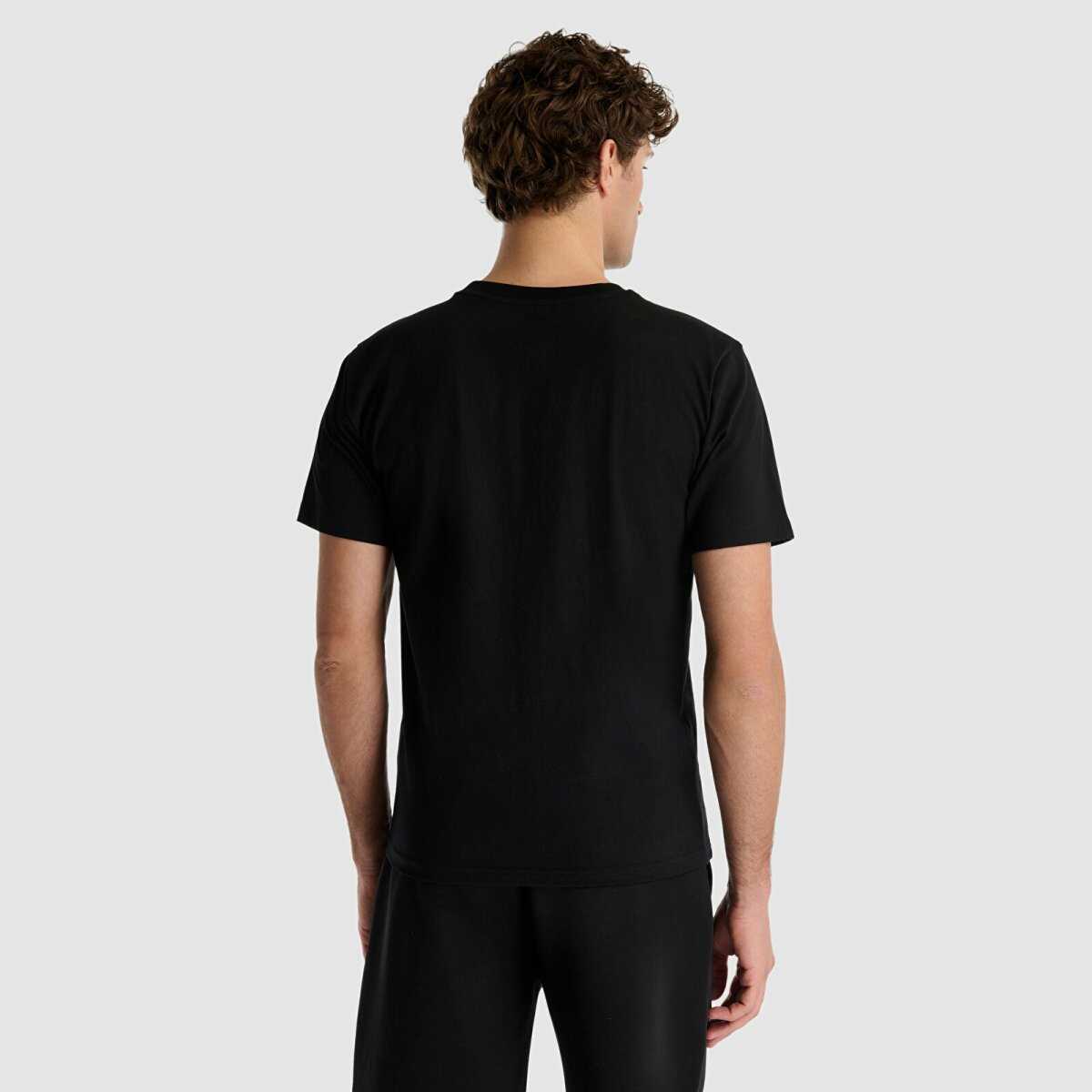 New Balance Erkek T-shirt MNT1537-BK - 4
