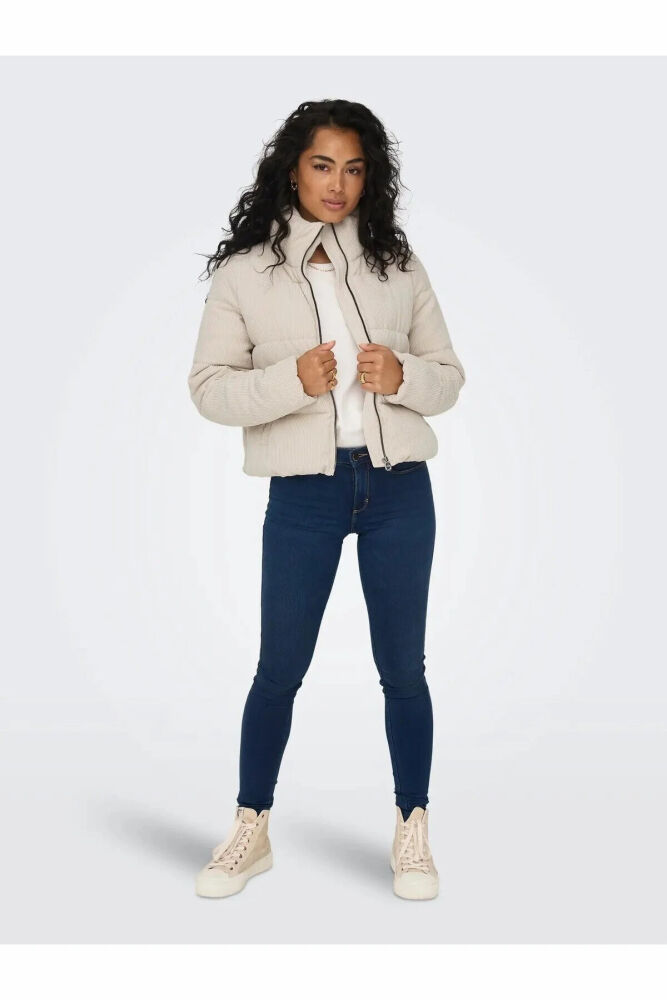 Only New Dolly Corduroy Puffer Kadın Ceket 15304768 (1)