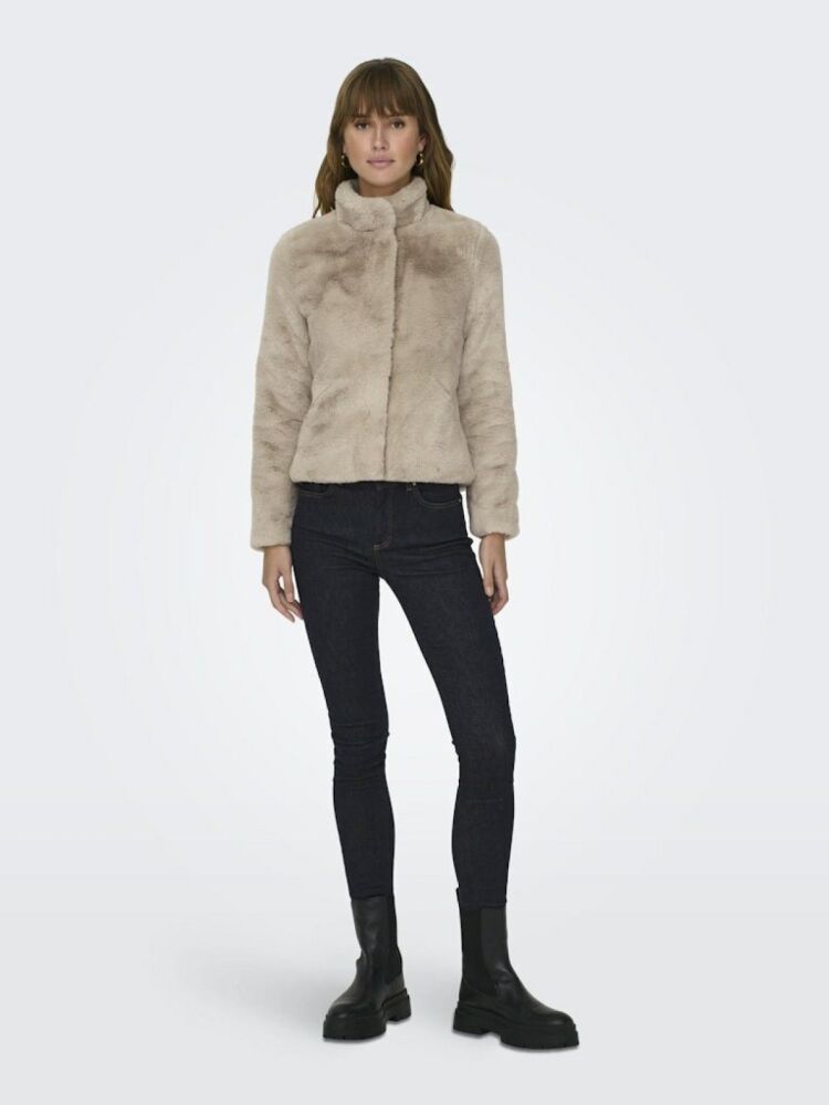 Only New Vıda Faux Fur Kadın Ceket 15295423 (1)
