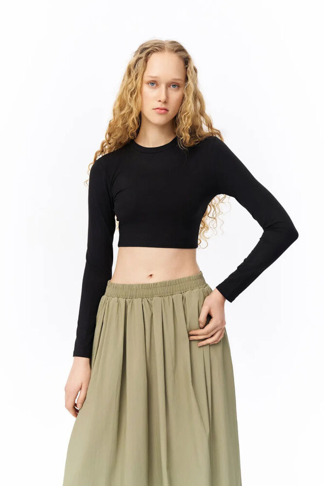 Quzu Basic Crop Top