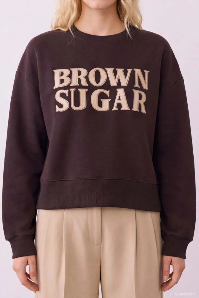 Quzu Nakış Detaylı Kadın Sweatshirt (1)