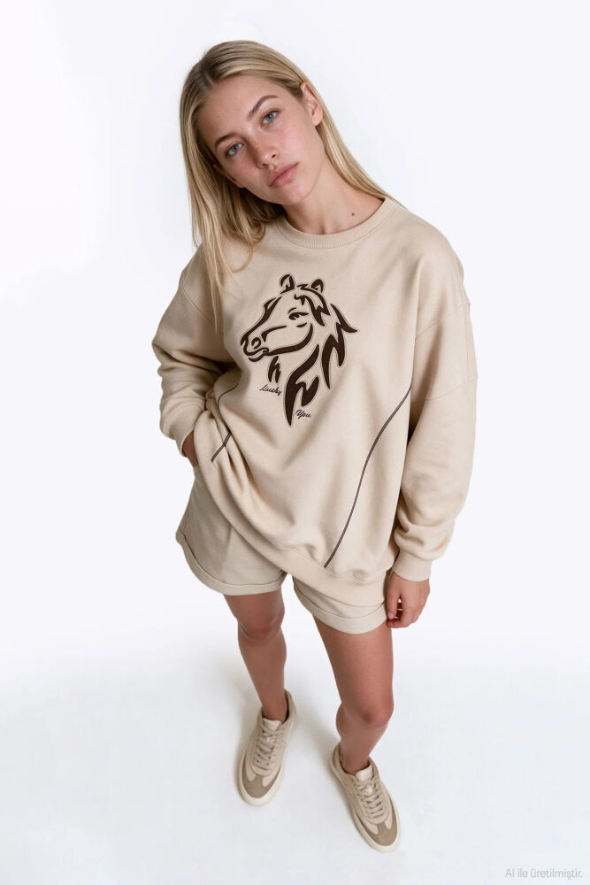 Quzu Nakış Detaylı Kadın Sweatshirt