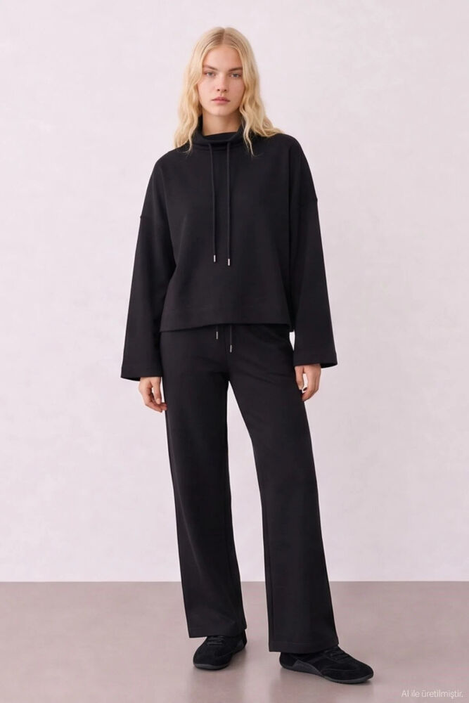 Quzu Yaka Detaylı Kadın Sweatshirt